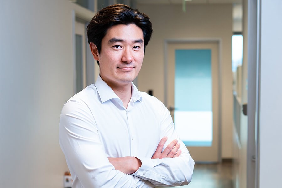 Dr John Lee